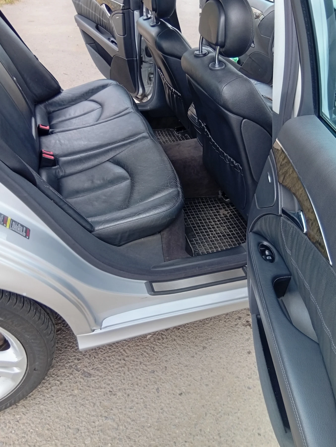 Mercedes-Benz E 320 W211, снимка 8 - Автомобили и джипове - 55211801