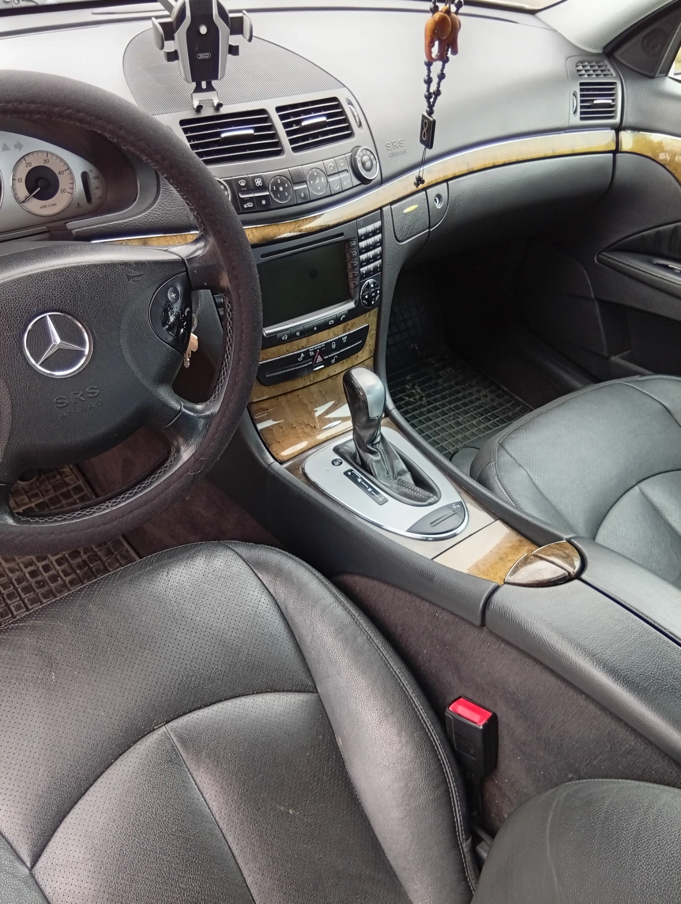 Mercedes-Benz E 320 W211, снимка 11 - Автомобили и джипове - 55211801