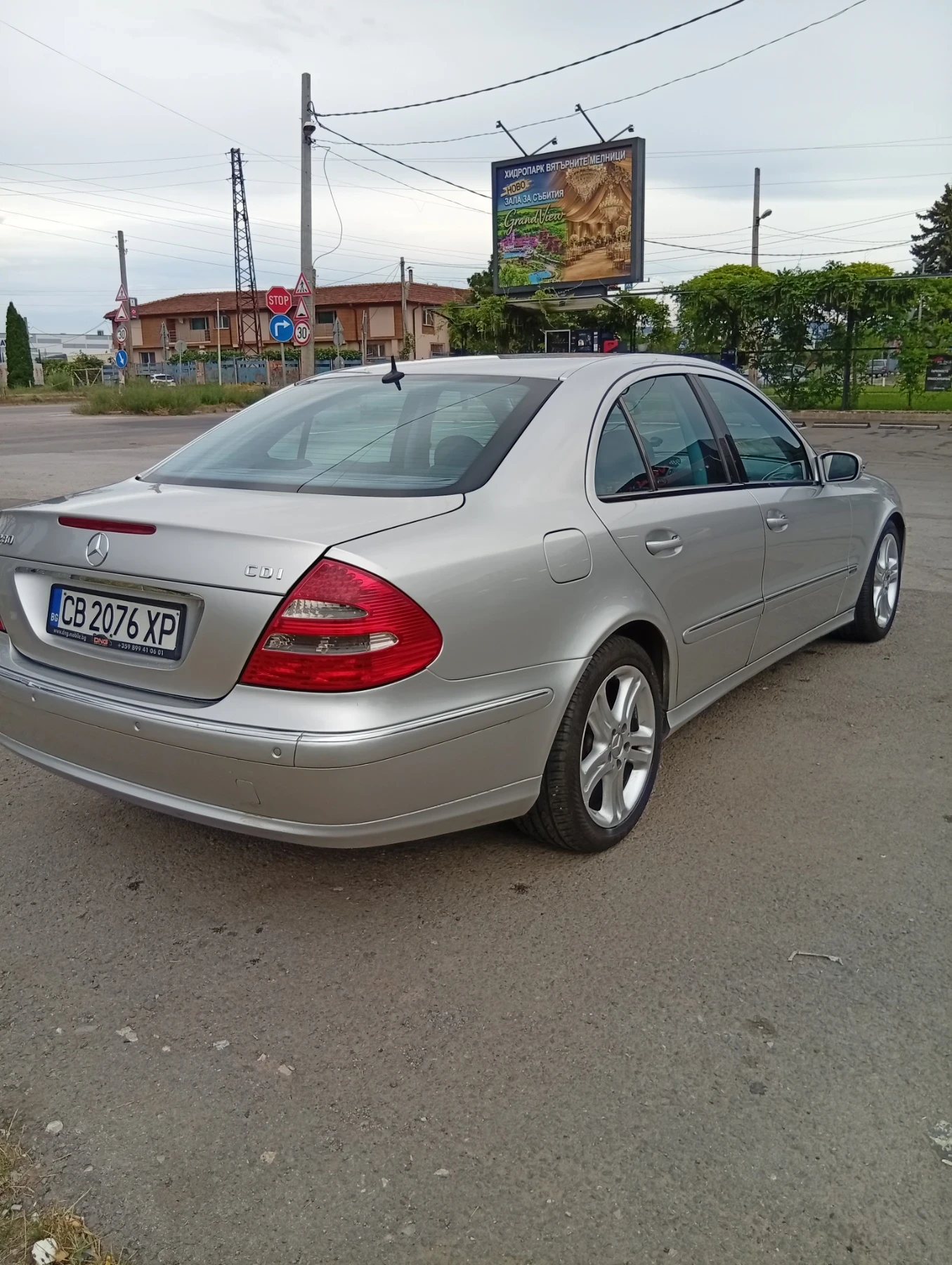 Mercedes-Benz E 320 W211, снимка 14 - Автомобили и джипове - 55211801