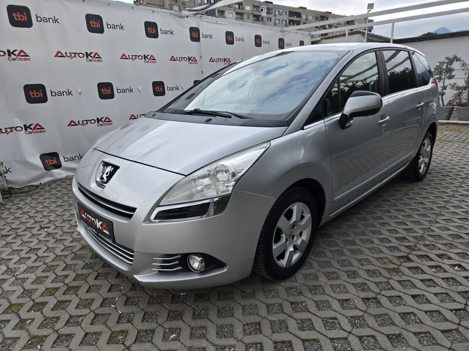 Peugeot 5008 1.6HDI-112kc= 6СКОРОСТИ= НАВИ= АВТОПИЛОТ, снимка 6 - Автомобили и джипове - 55224497