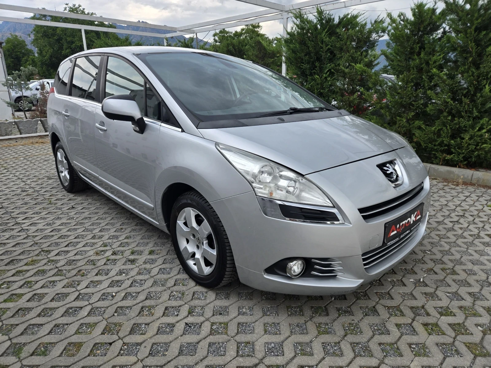 Peugeot 5008 1.6HDI-112kc= 6СКОРОСТИ= НАВИ= АВТОПИЛОТ, снимка 2 - Автомобили и джипове - 55224497