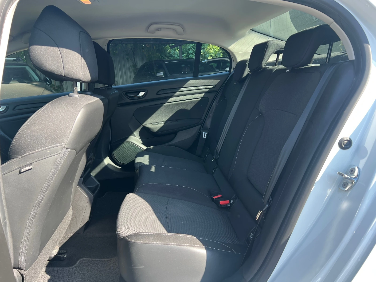 Renault Megane Tce 115 k.� 6�� + 5 ���� ������� | Mobile.bg � ����������� 11