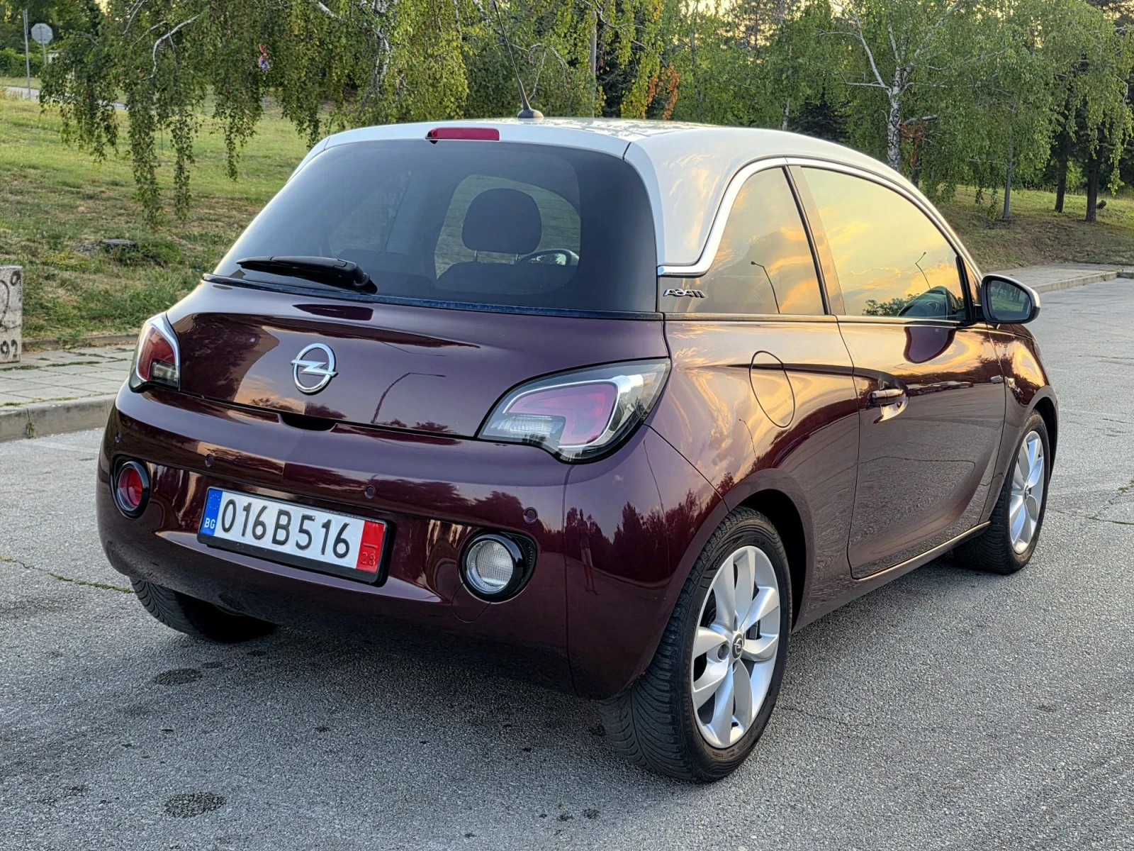 Opel Adam 1.4 87к.с 136400км!Сервизна история Опел , снимка 6 - Автомобили и джипове - 55584806