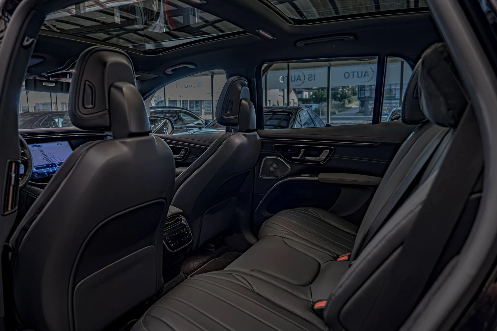 Mercedes-Benz EQS 450+ 125kWh/AMG/HuD/Hyper Screen/Burme./Pano./Карб, снимка 12 - Автомобили и джипове - 55611322