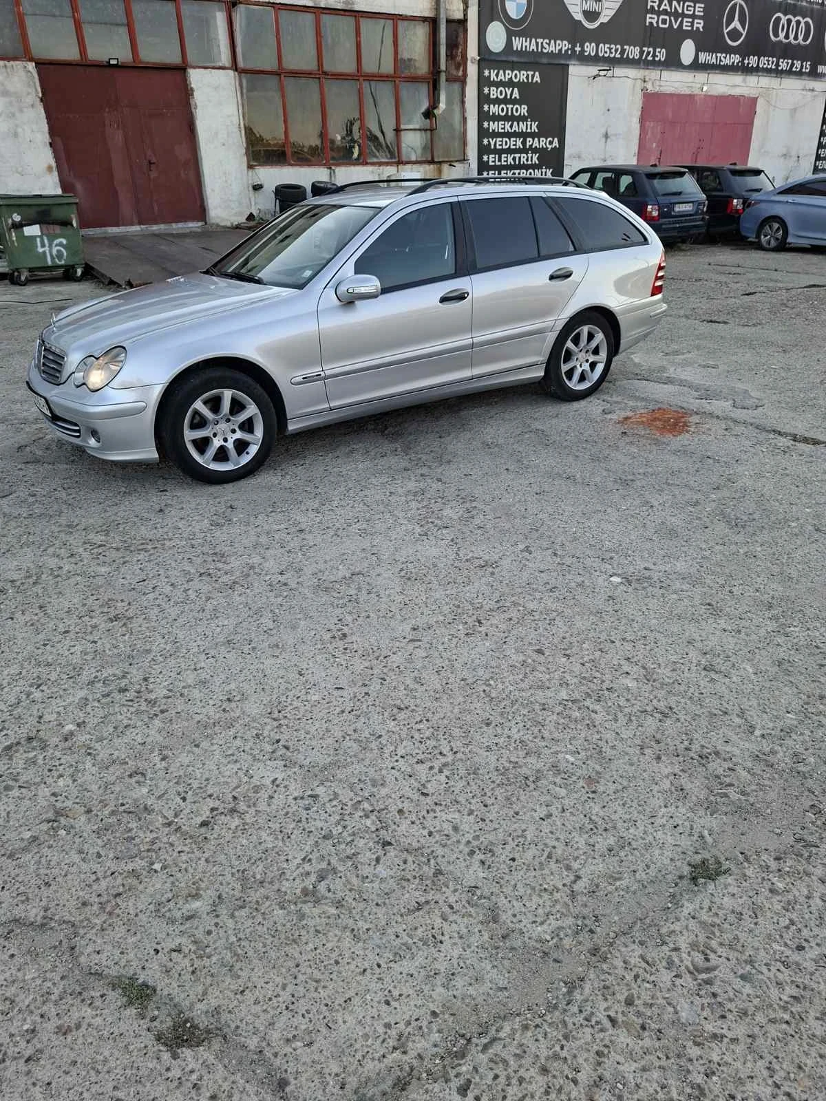 Mercedes-Benz C 220, снимка 2 - Автомобили и джипове - 55743495