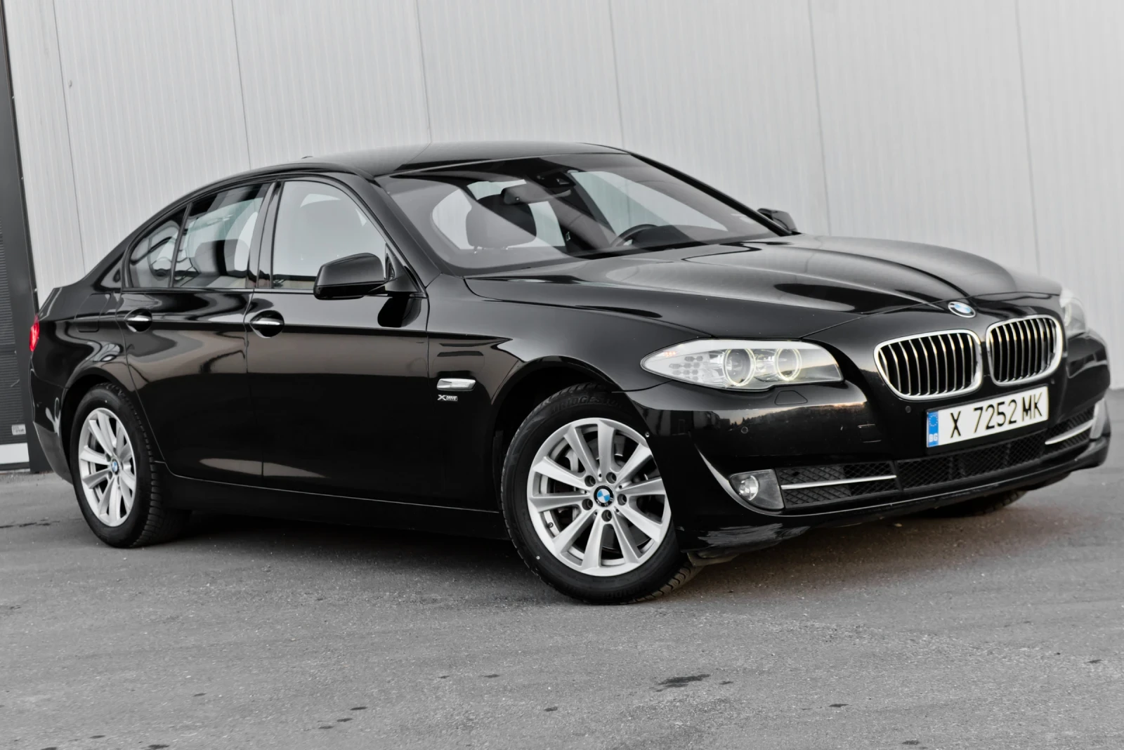 BMW 530 D XDrive* Head-Up* NightVision* Сменени вериги* 