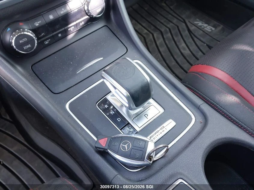 Mercedes-Benz CLA 45 AMG 4MATIC, снимка 12 - Автомобили и джипове - 55825293