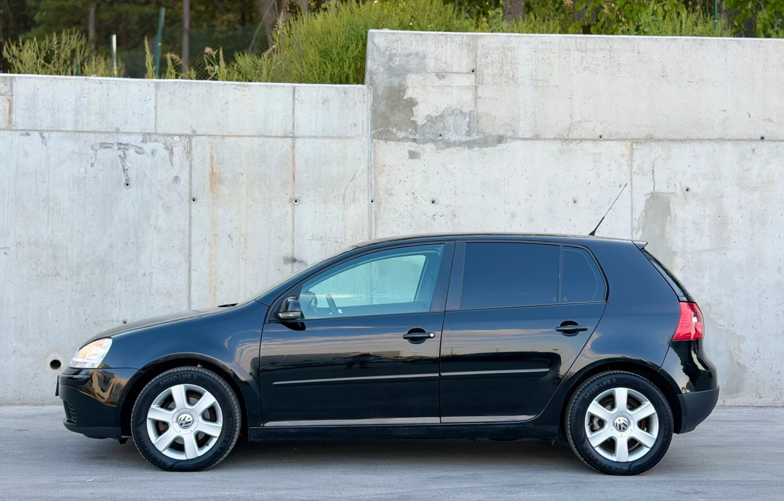 VW Golf 1.9TDi~105hp~КЛИМАТРОНИК~2008г., снимка 8 - Автомобили и джипове - 55890567