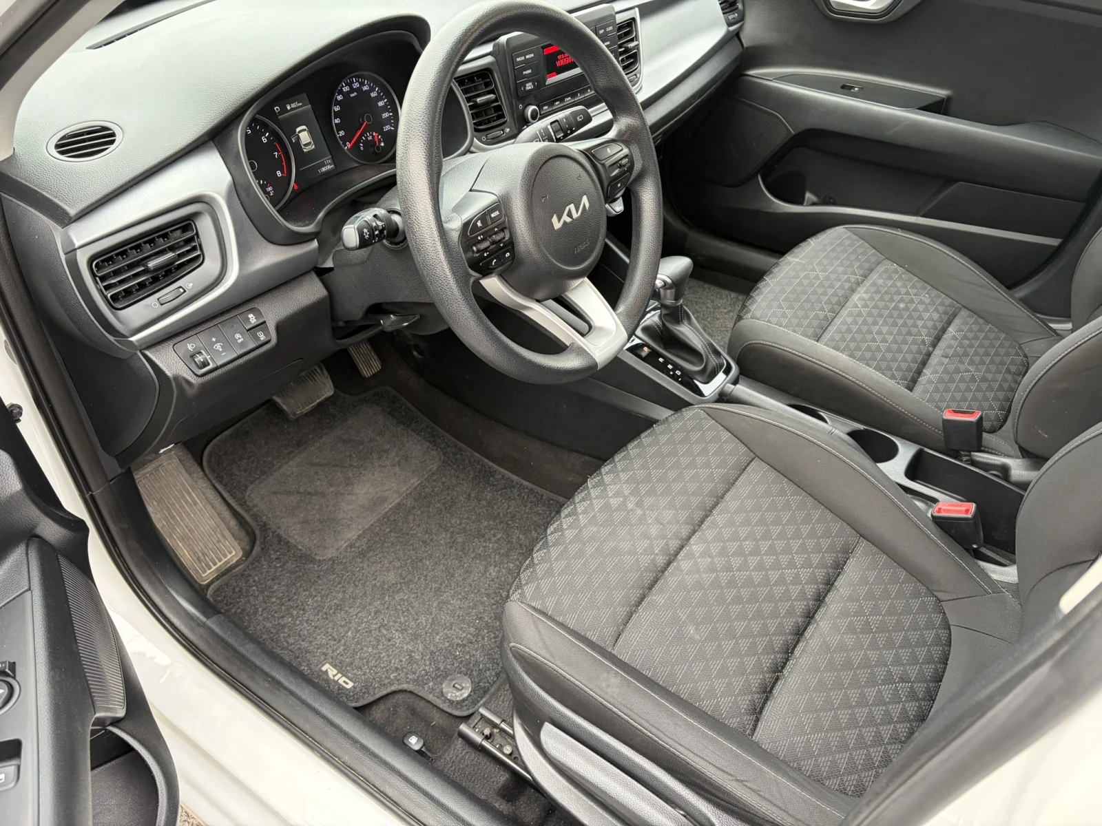 Kia Rio 1.0 7AT, снимка 7 - Автомобили и джипове - 56226058