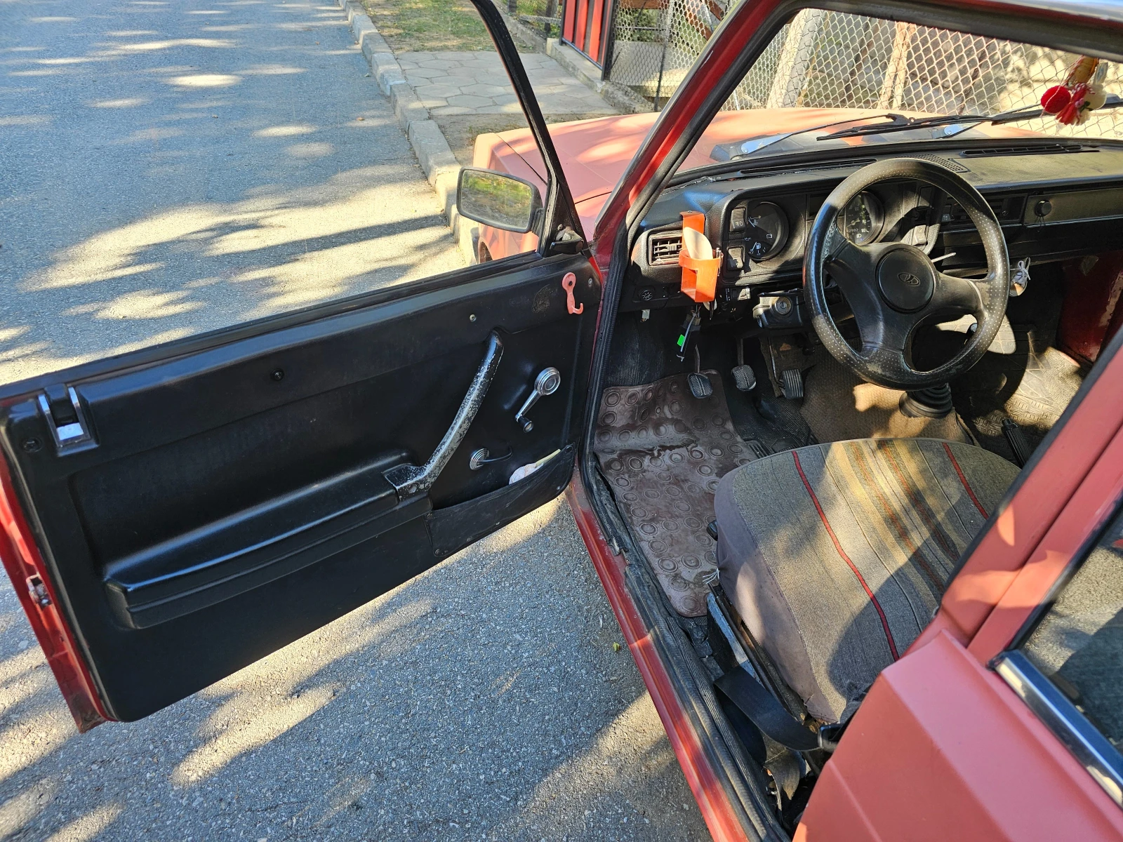 Lada 2105 1300 Газ, снимка 10 - Автомобили и джипове - 56349685