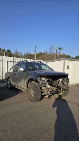 ������ Nissan Navara