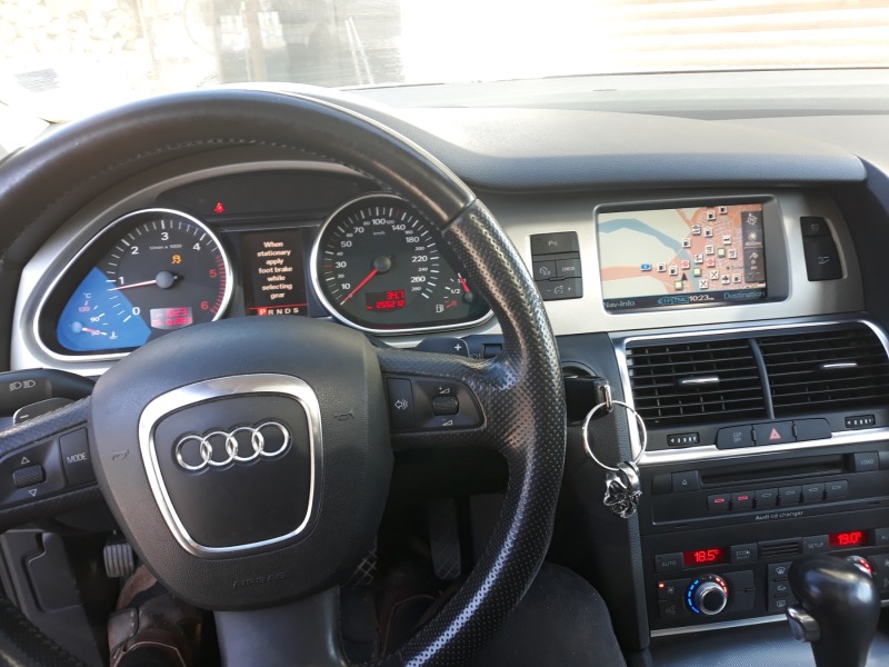 Audi Q7, снимка 10 - Автомобили и джипове - 45307987