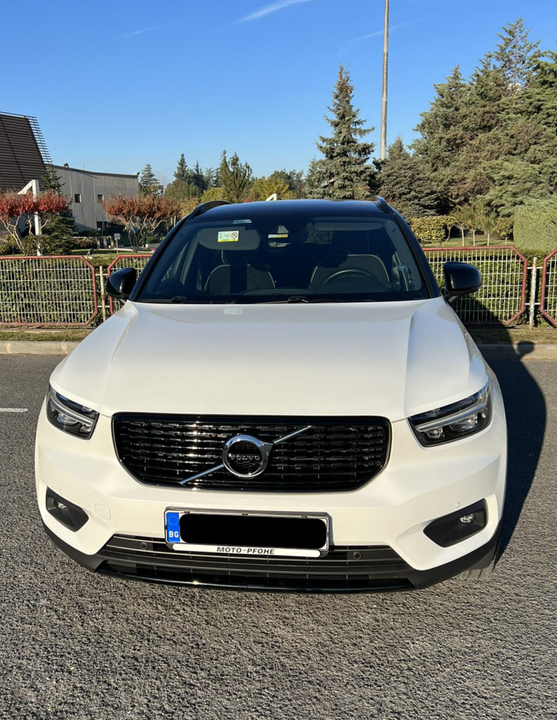 Volvo XC40 R-DESIGN D3, снимка 4 - Автомобили и джипове - 46244673