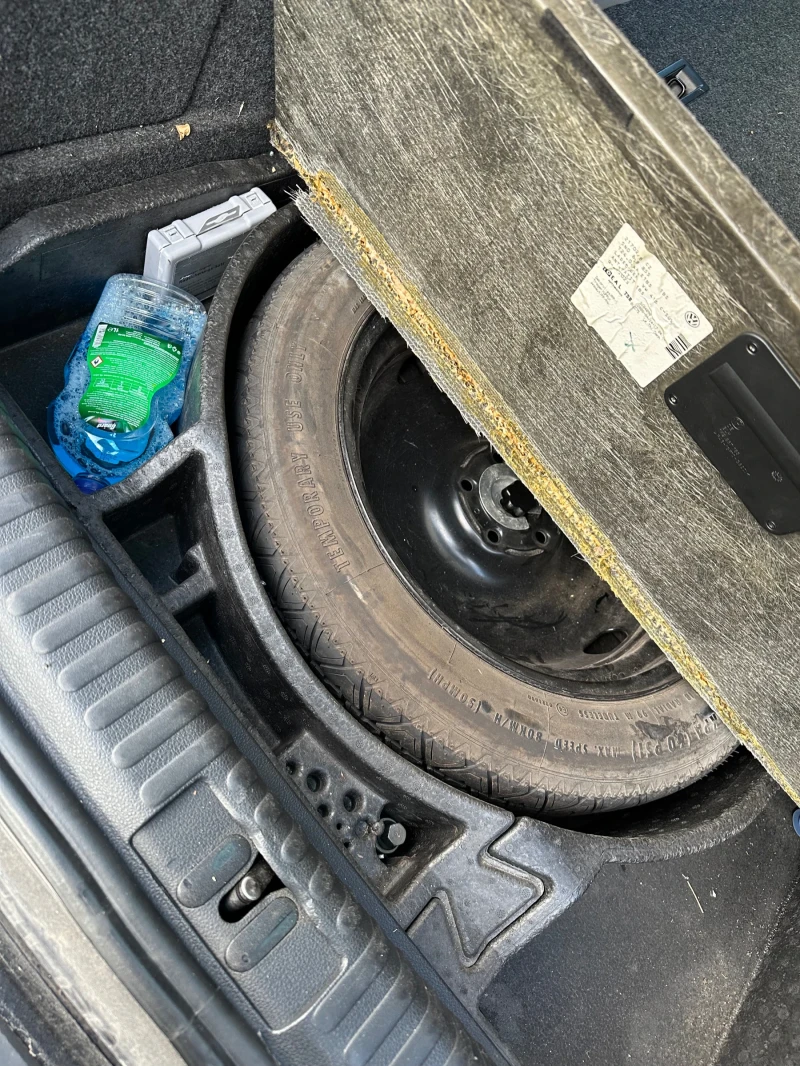 VW Tiguan 1.4TSI, снимка 7 - Автомобили и джипове - 52542468