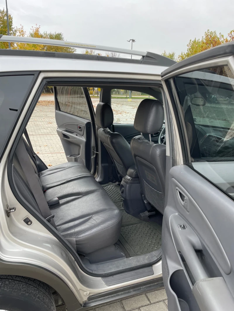 Hyundai Tucson, снимка 12 - Автомобили и джипове - 52193889