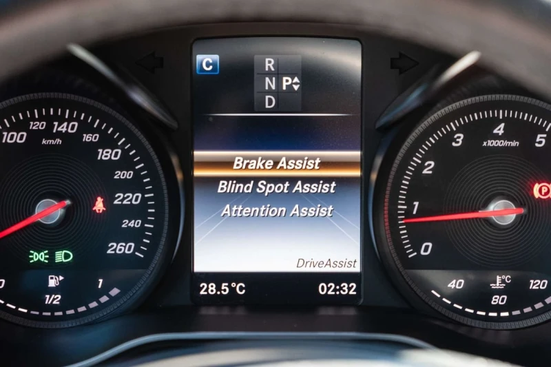 Mercedes-Benz GLC 300 4M  CARFAX, снимка 15 - Автомобили и джипове - 53100059