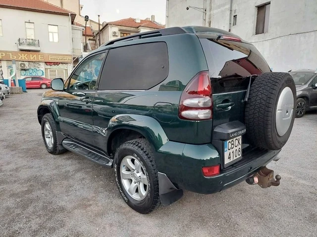 Toyota Land cruiser LC120, снимка 8 - Автомобили и джипове - 47583208