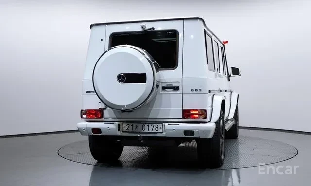 Mercedes-Benz G 63 AMG DESIGNO, снимка 16 - Автомобили и джипове - 55773111