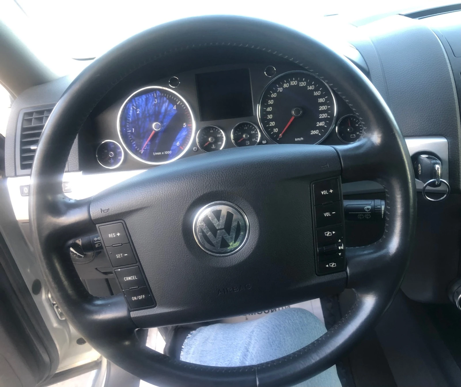 VW Touareg 2.5  tdi R5 - изображение 9