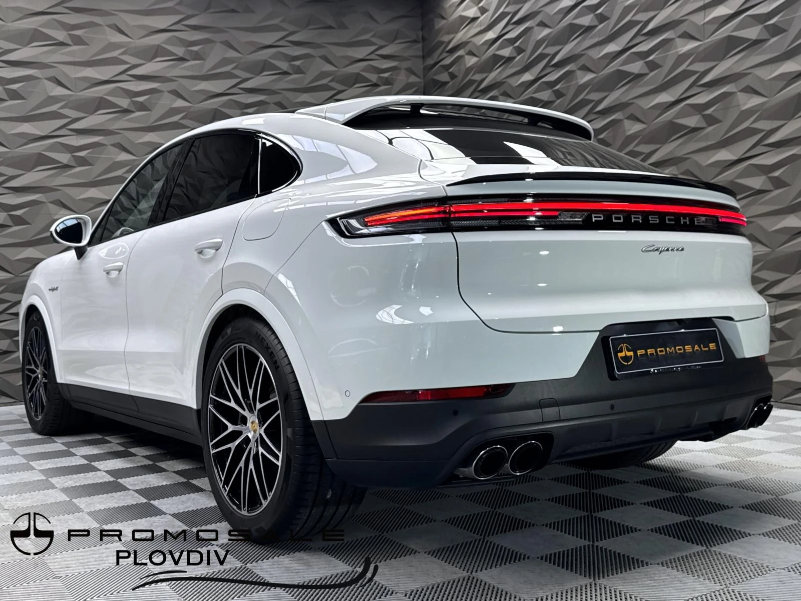 Porsche Cayenne E-hybrid Coupe* Bose* Pano - изображение 3
