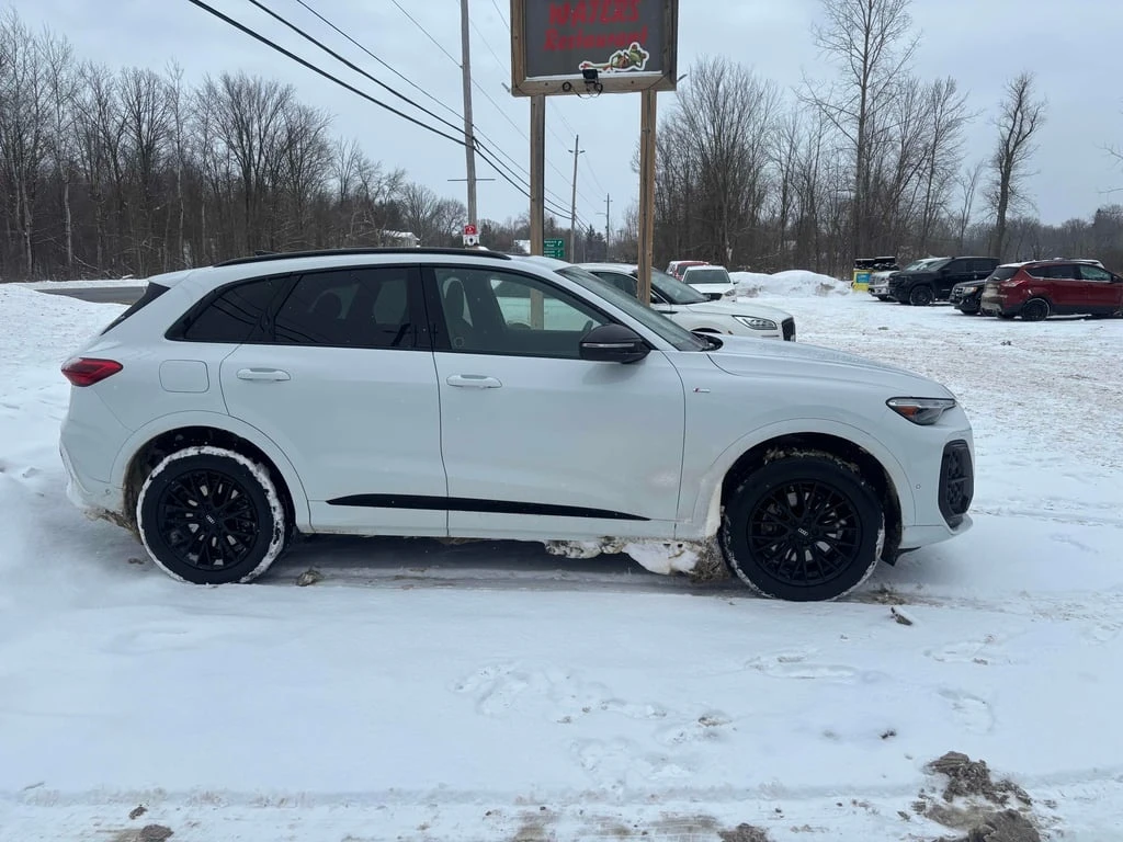 Audi Q5 * Technik * CARFAX /DIS/PANO/360/B&O - изображение 3