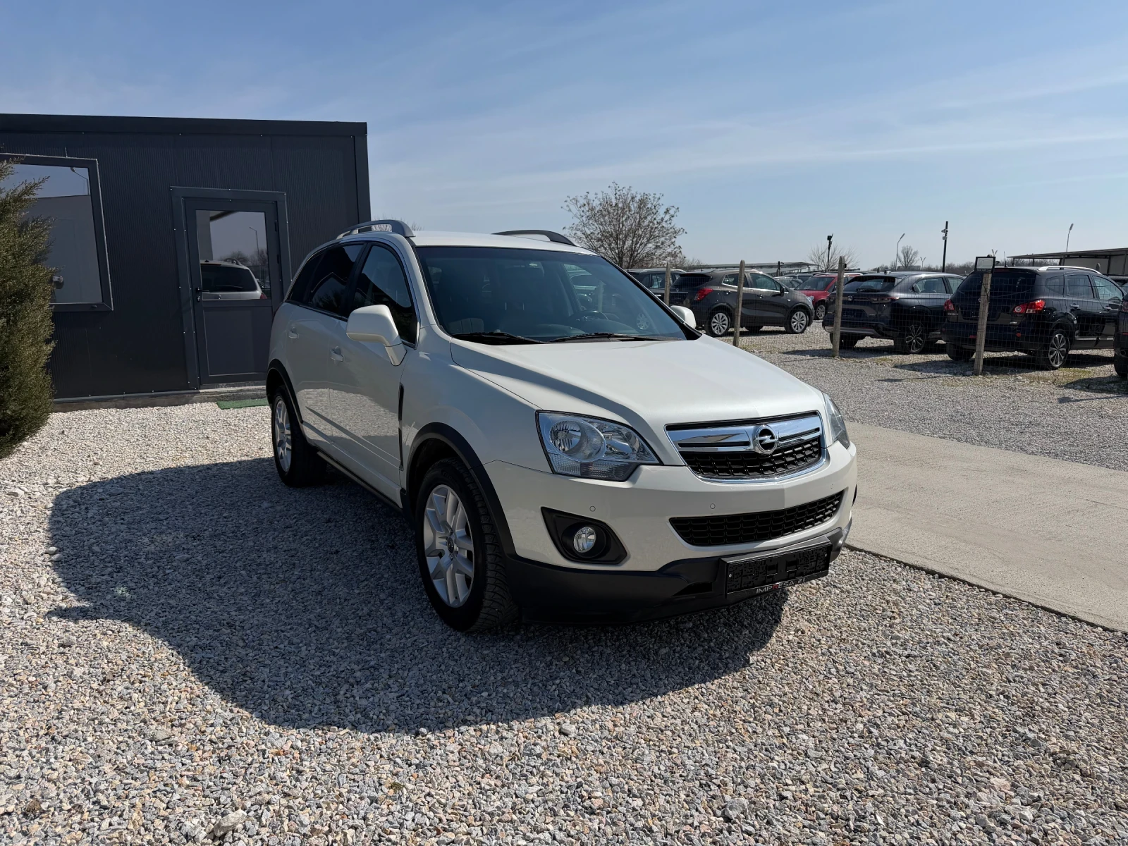 Opel Antara 2.2 163kc 4x4 Автоматик, снимка 3 - Автомобили и джипове - 53757440