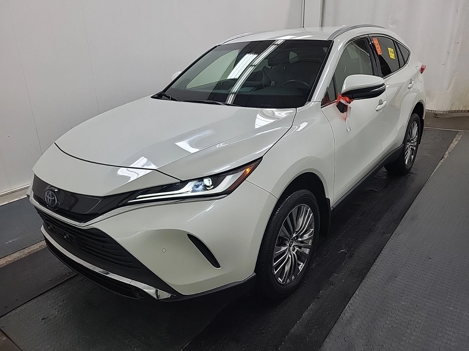 Toyota Venza HYBRID * * СЕРВИЗНА ИСТОРИЯ * * АВТО КРЕДИТ * *  | Auto.bg — изображение 1