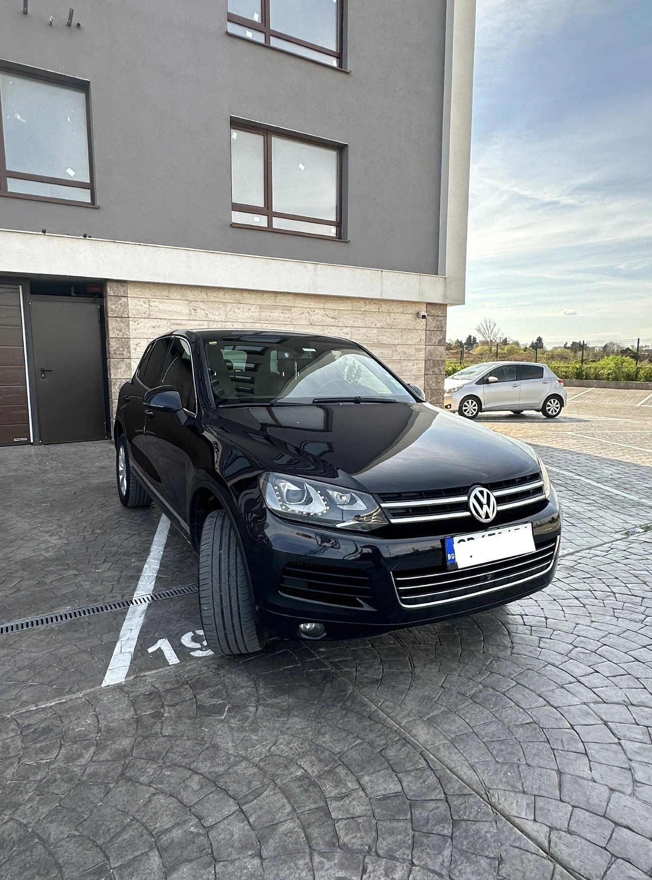 VW Touareg V8 4.2 TDI, снимка 2 - Автомобили и джипове - 54319277