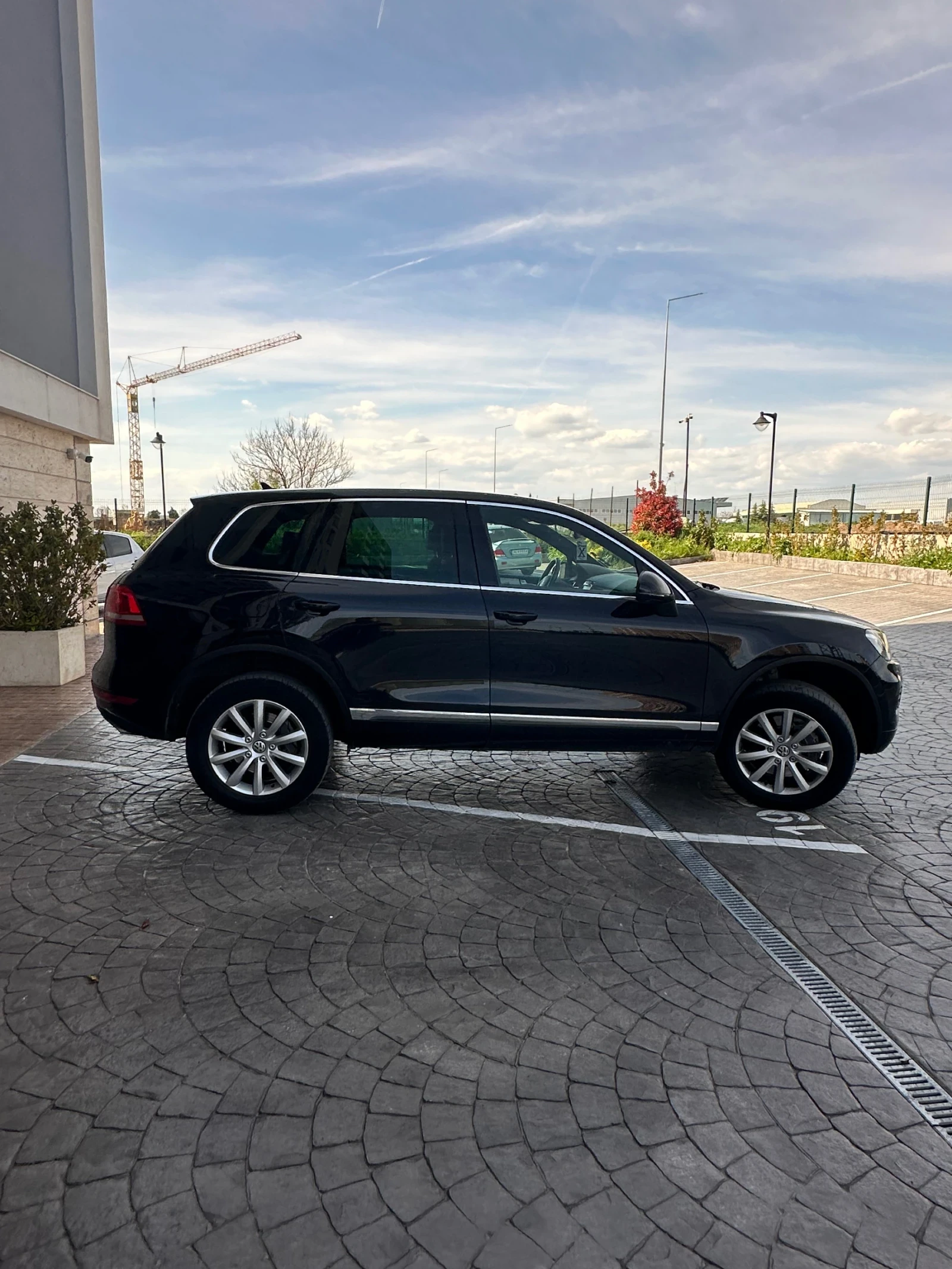 VW Touareg V8 4.2 TDI, снимка 6 - Автомобили и джипове - 54319277