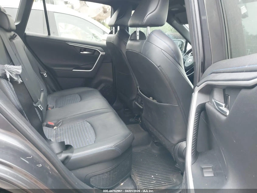 Toyota Rav4 2.5l Hybrid Xse, снимка 8 - Автомобили и джипове - 54390062