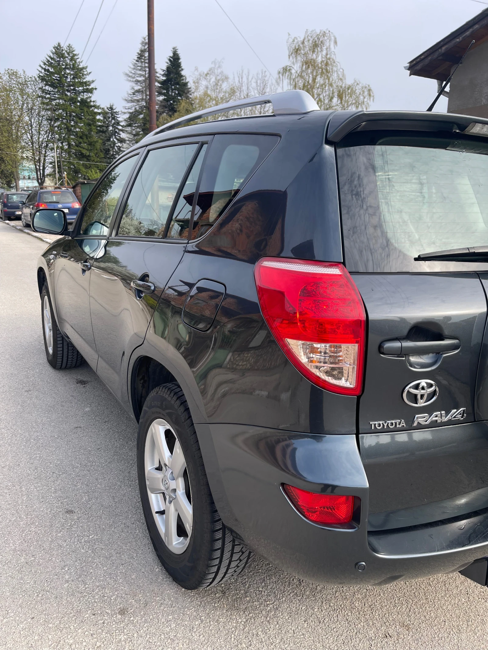 Toyota Rav4, снимка 9 - Автомобили и джипове - 54771047