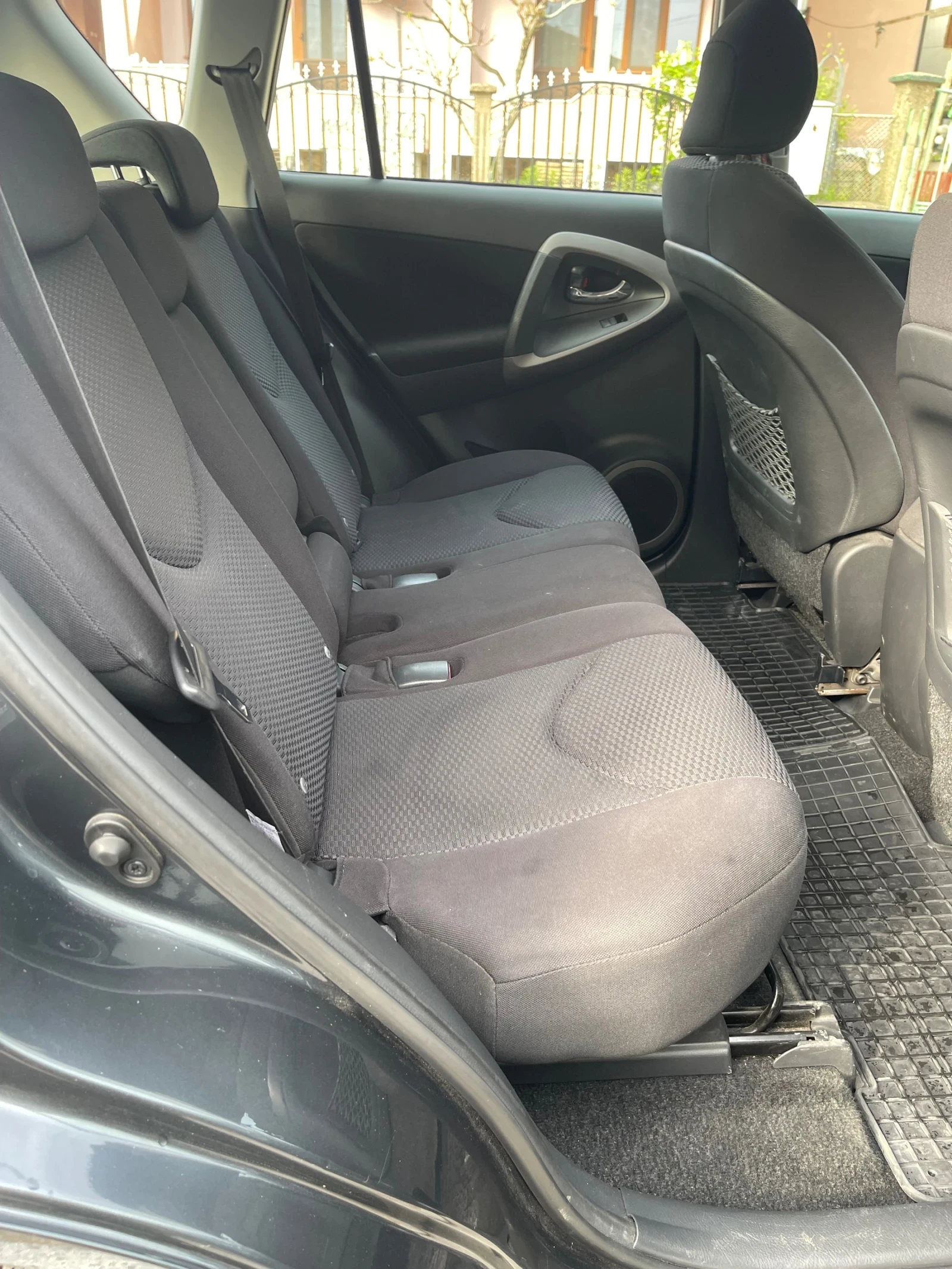 Toyota Rav4, снимка 5 - Автомобили и джипове - 54771047