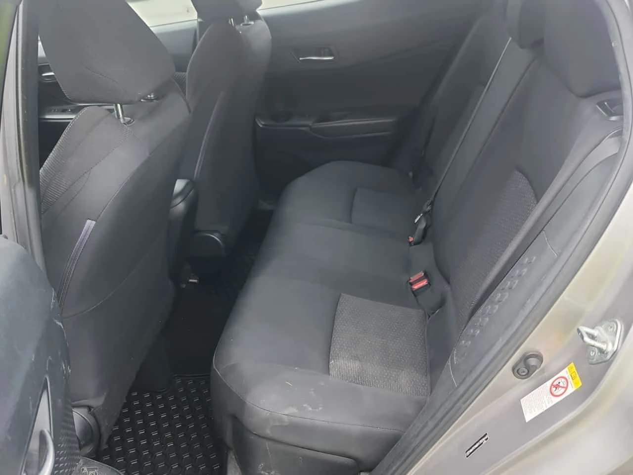 Toyota C-HR XLE/CARFAX/ФИНАНСИРАНЕ, снимка 10 - Автомобили и джипове - 55000382