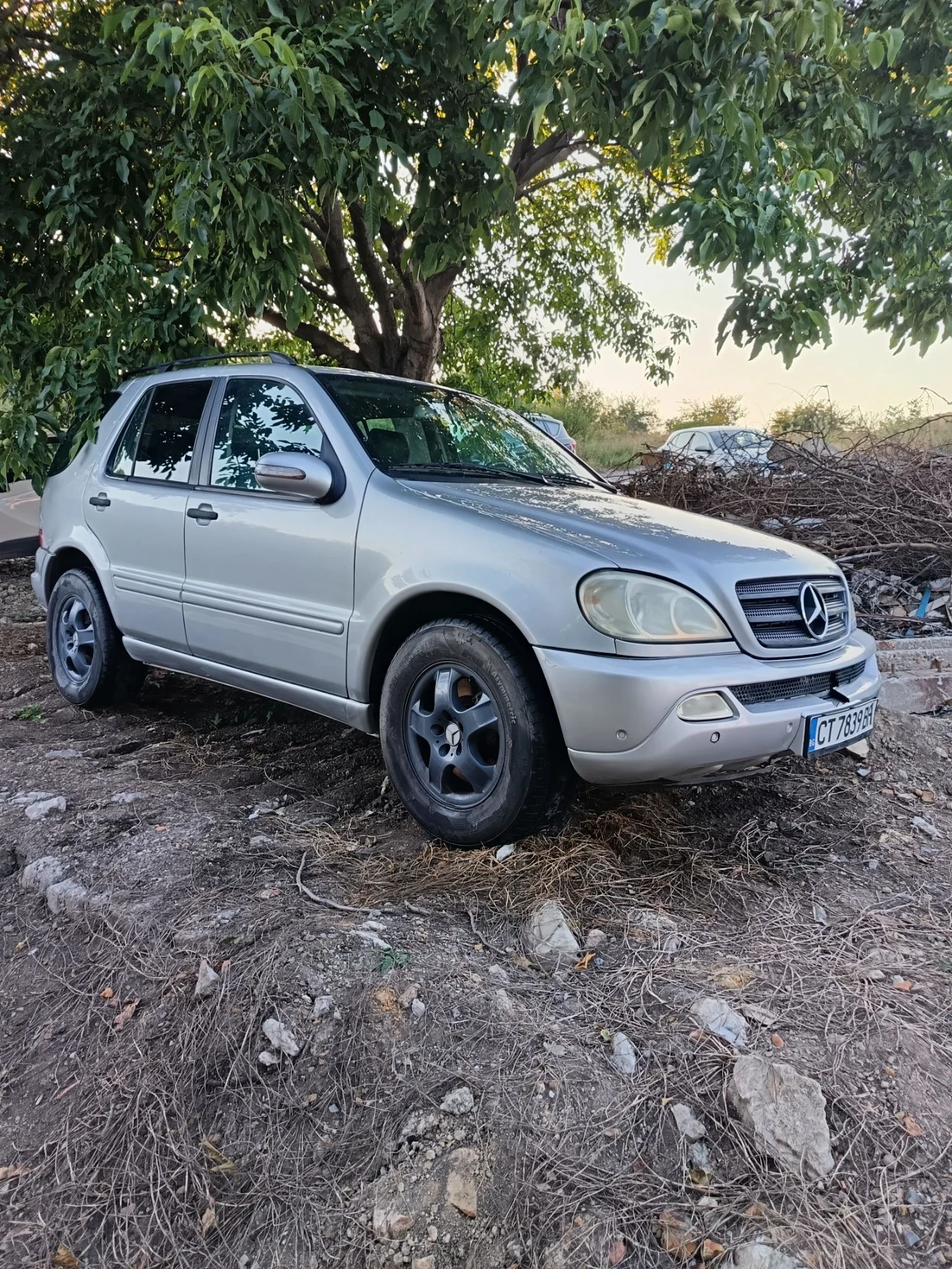 Mercedes-Benz ML 270, снимка 9 - Автомобили и джипове - 55630345