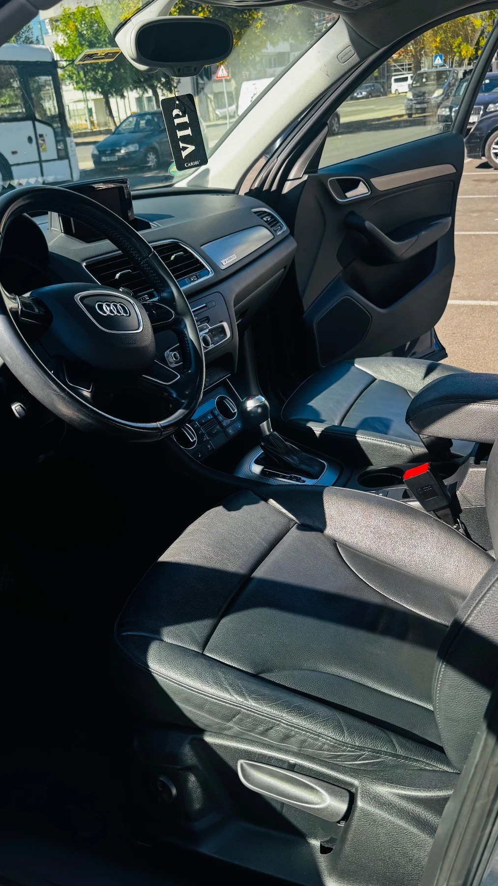 Audi Q3, снимка 10 - Автомобили и джипове - 56346712