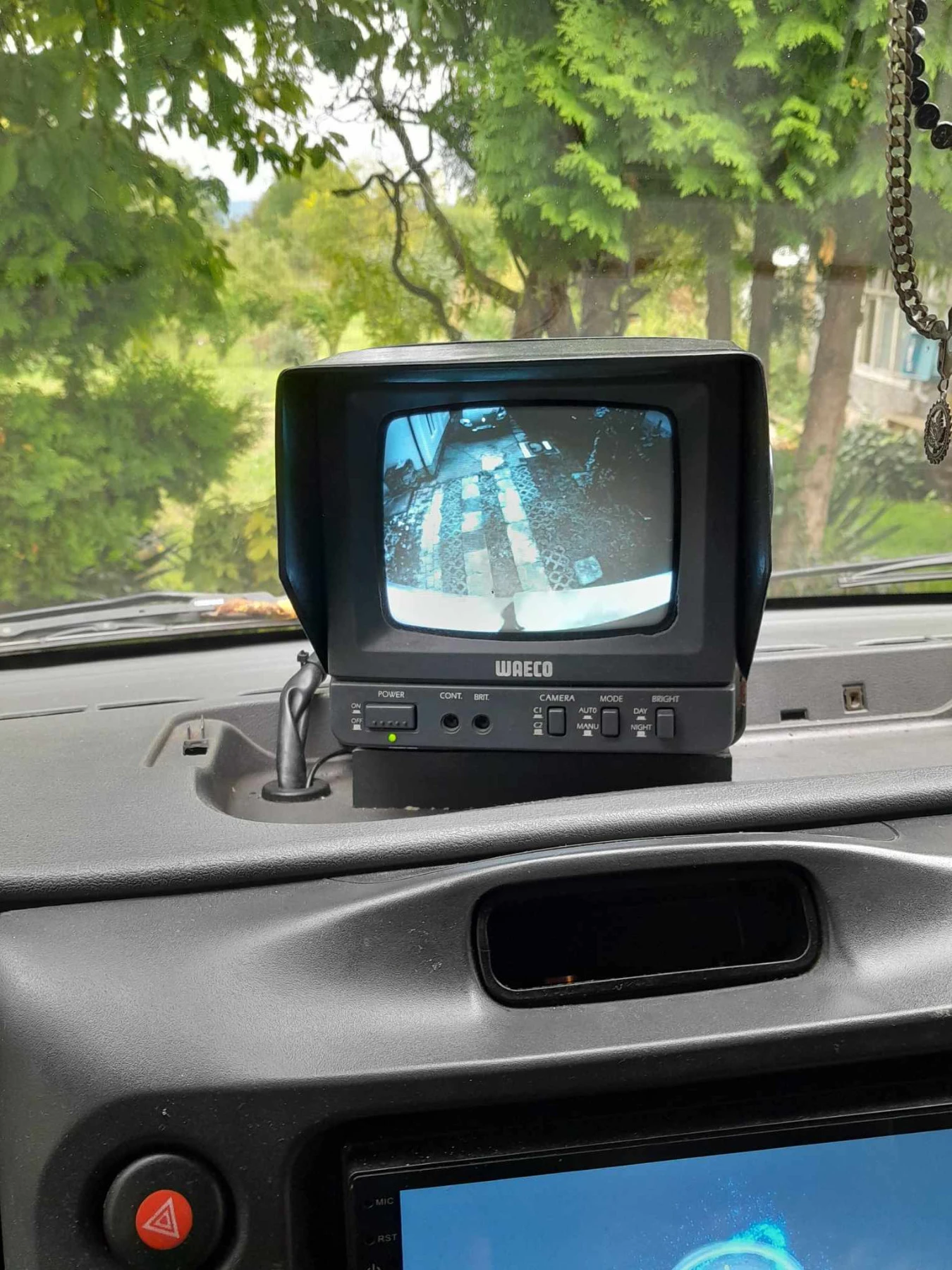 Ford Transit 85 / 300  | Mobile.bg   12