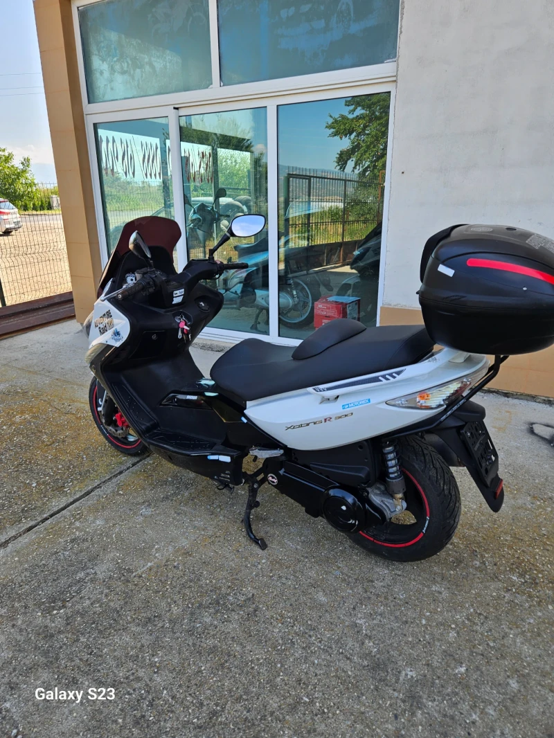 Kymco Xciting Perfekten 300cc, снимка 4 - Мотоциклети и мототехника - 51007023