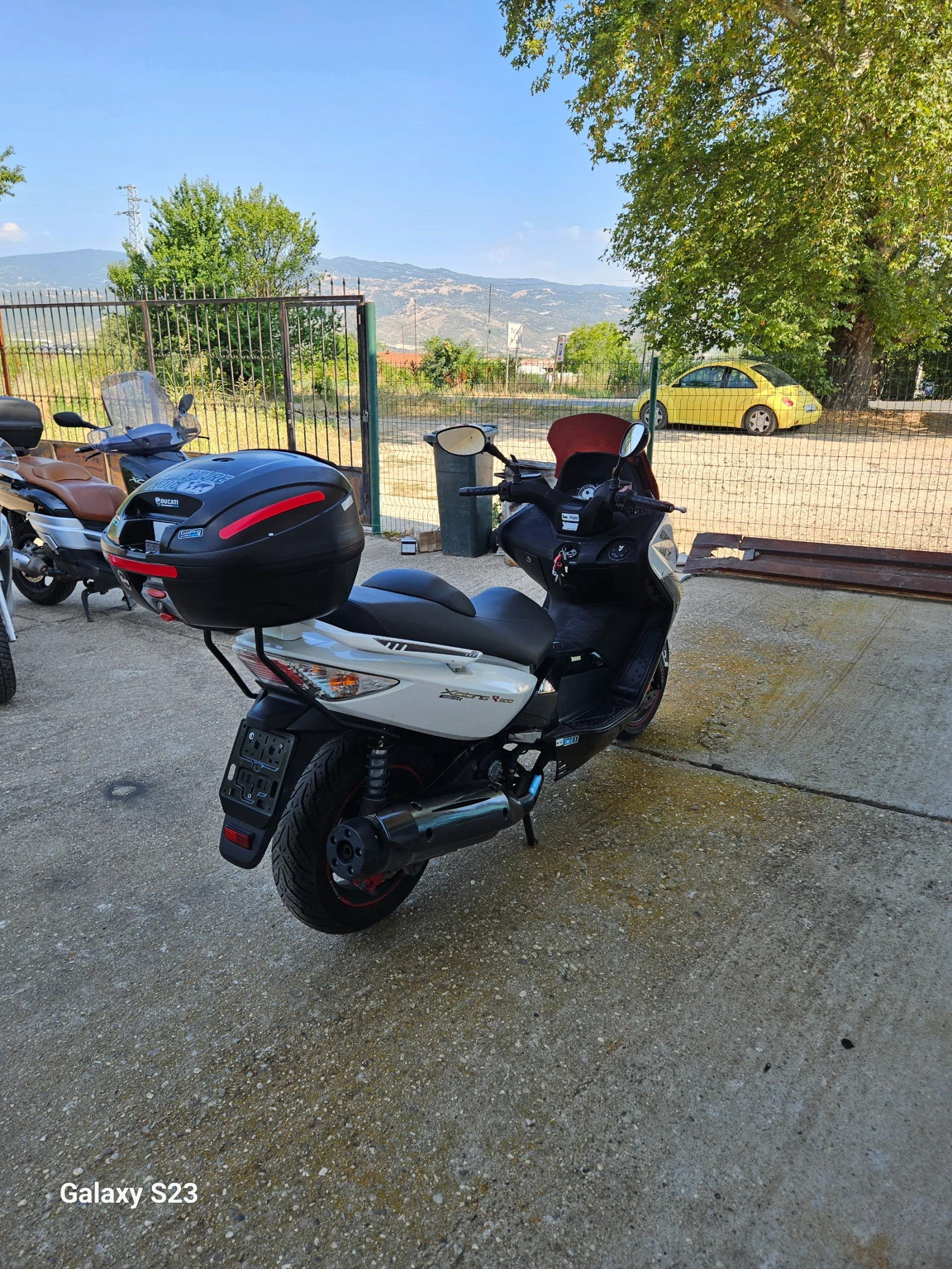 Kymco Xciting Perfekten 300cc - изображение 7