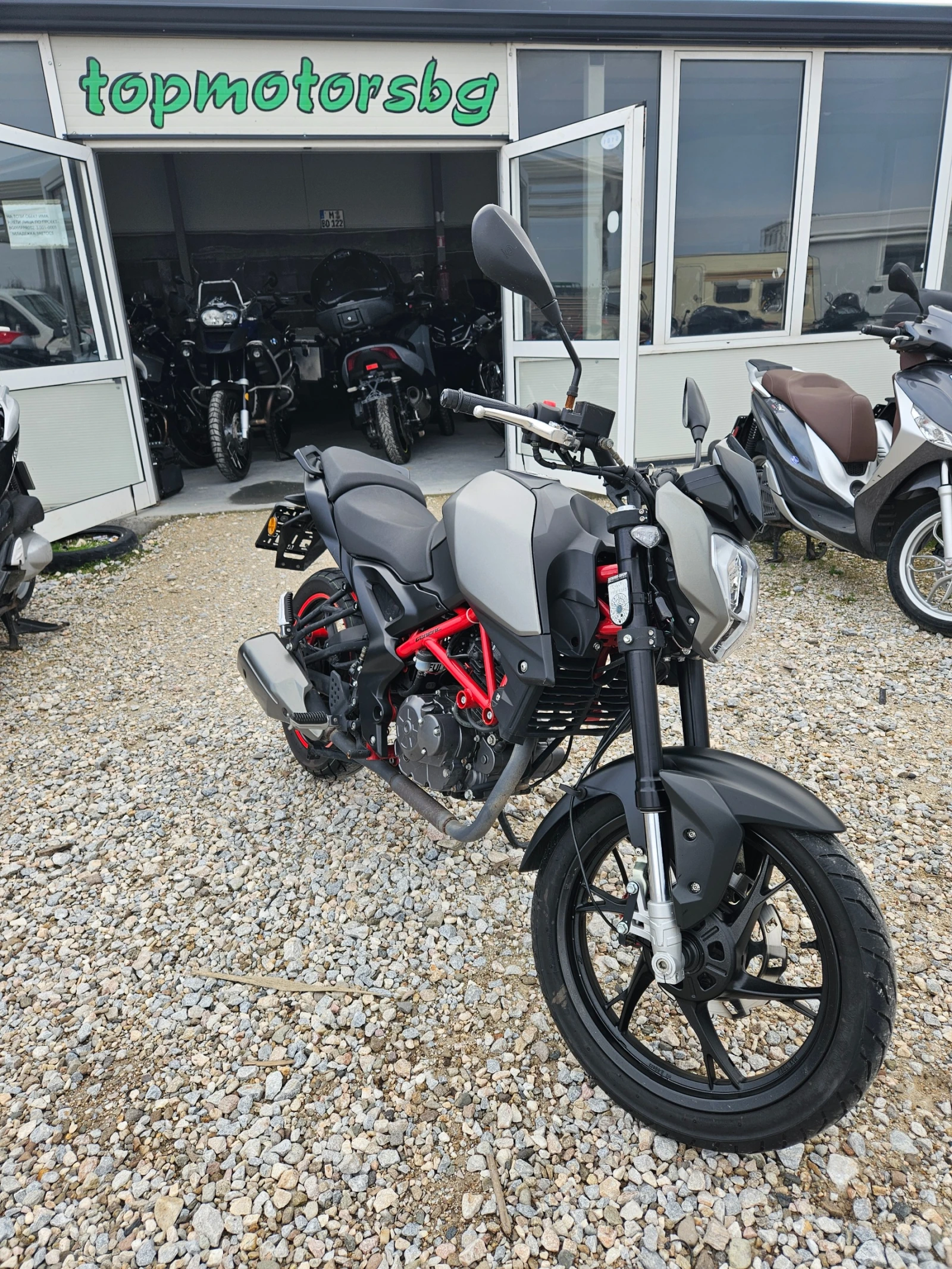 Generic Race ������ ������ | Mobile.bg � ����������� 1