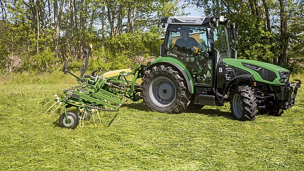 Сенообръщачка Krone Vendro 470 - изображение 4