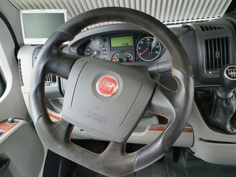 Кемпер Carthago Chic - C line T Plus 3.0 Motor 160 kc Зимно Изпълн, снимка 2 - Каравани и кемпери - 53435807