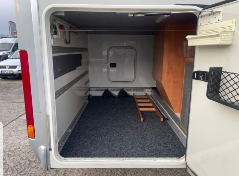 Кемпер Carthago Chic - C line T Plus 3.0 Motor 160 kc Зимно Изпълн, снимка 5 - Каравани и кемпери - 53435807