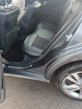 Mercedes-Benz E 220 CDI, снимка 10