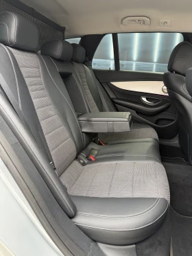Mercedes-Benz E 220 AMG Packet , снимка 14