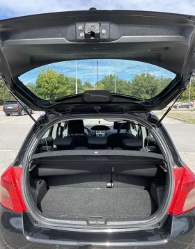 Toyota Yaris 1.4d, 90 kс, снимка 16