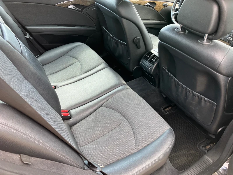 Mercedes-Benz E 220  EVO Avantgarde, снимка 10 - Автомобили и джипове - 44671037