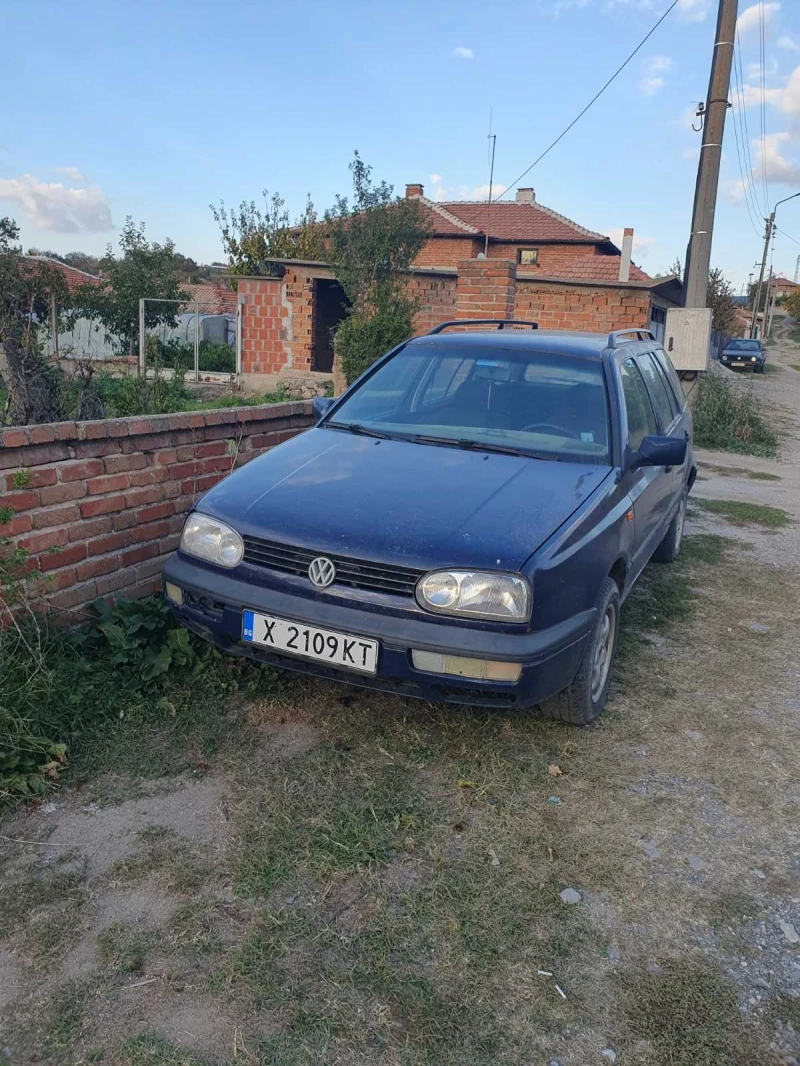 VW Golf, снимка 1 - Автомобили и джипове - 47777070