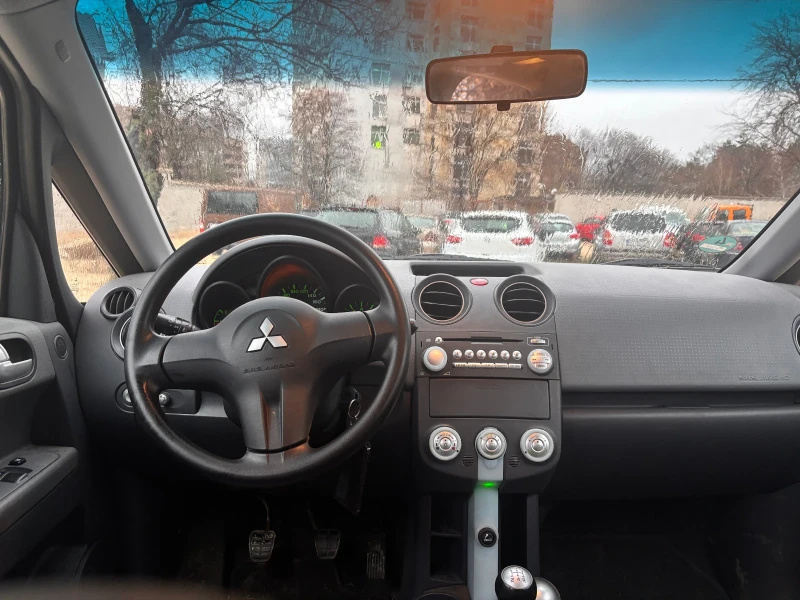 Mitsubishi Colt 1.3I, снимка 8 - Автомобили и джипове - 48446938