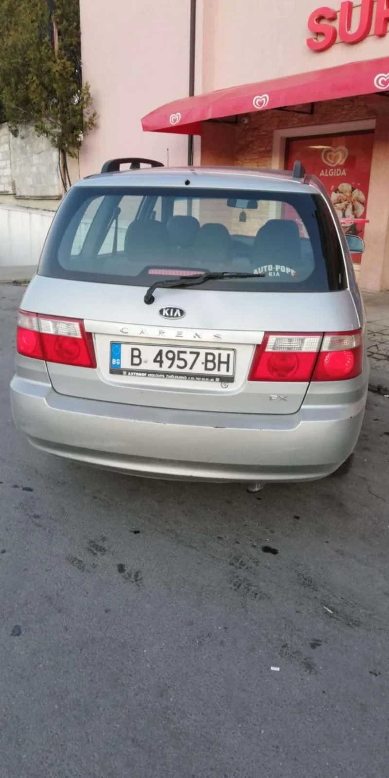 Kia Carens CDI, снимка 2 - Автомобили и джипове - 48467116