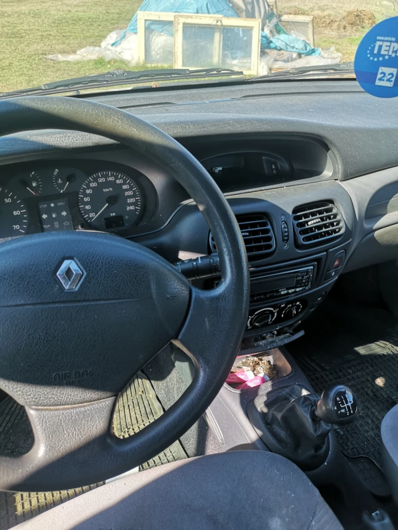 Renault Megane, снимка 4 - Автомобили и джипове - 49378436